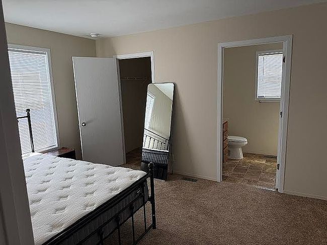 Image of 208 Park Ln