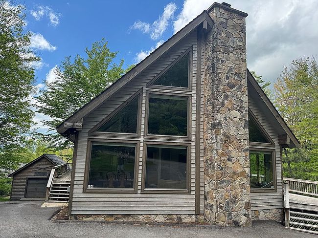Preview of property located at 25 Winterset Dr