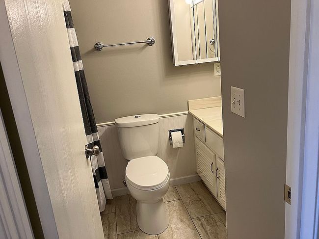 Additional photo 3 of property located at 2004 W 4th Ave Apt 6