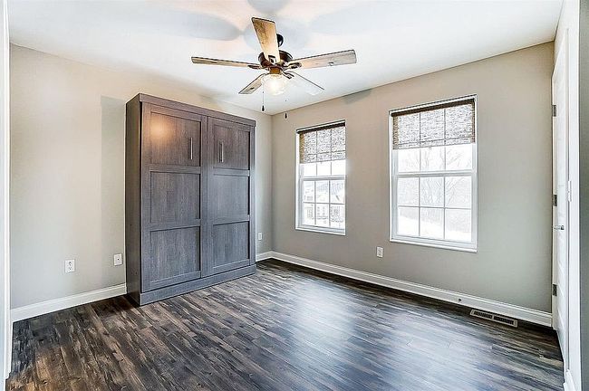 Image of 1001 Parklake Row
