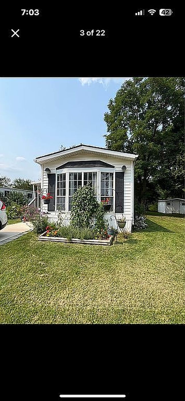 Photo of 6451 Biscayne Blvd W, Brighton, MI