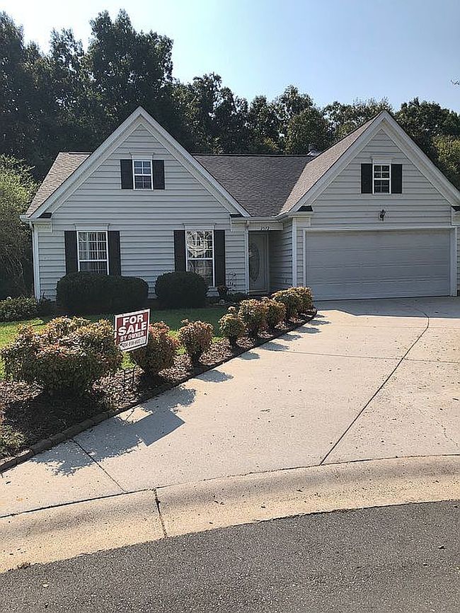 Preview of property located at 2572 Governors Pointe Ct Ne