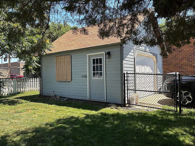 Photo of 211 S Courtland St, Chamberlain, SD