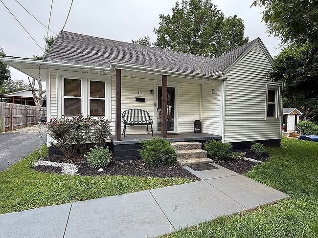 Image of 411 E Washington St