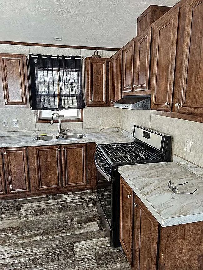Image of 12 Finch Ln