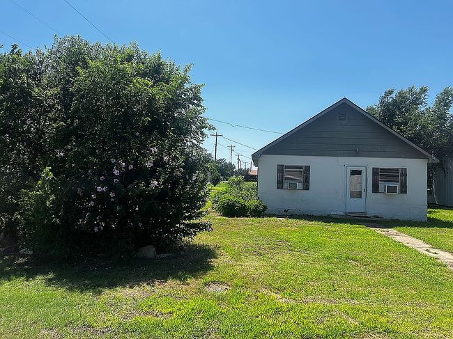 Additional photo 1 of property located at 617 N Miller St