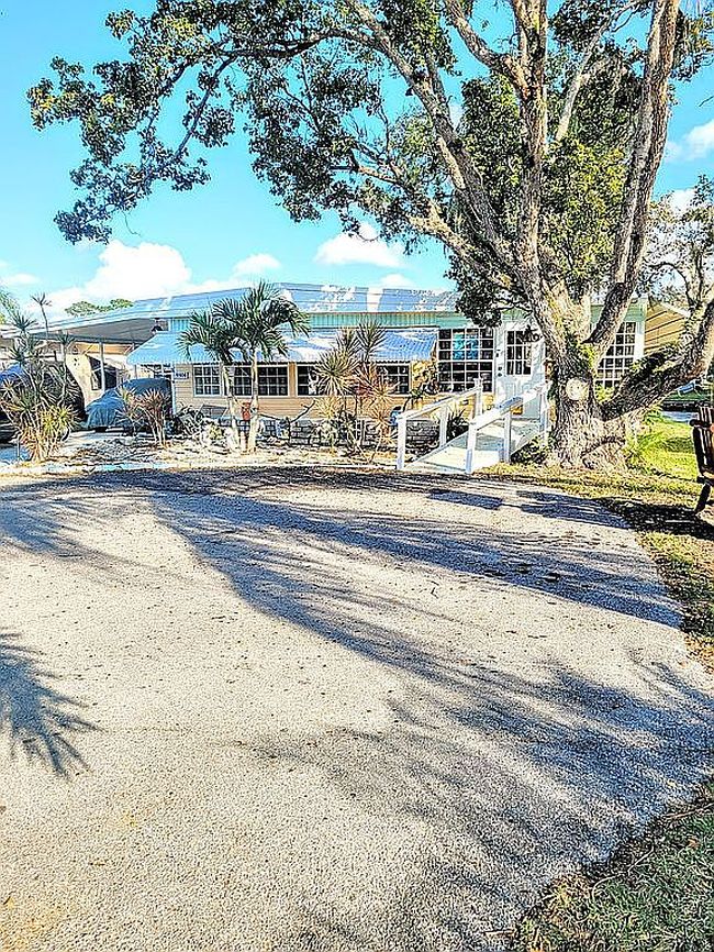 Image of 5506 Paradise Dr
