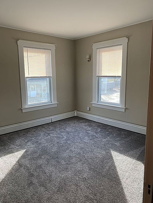 Photo of 60 Frost Pl, Brattleboro, VT