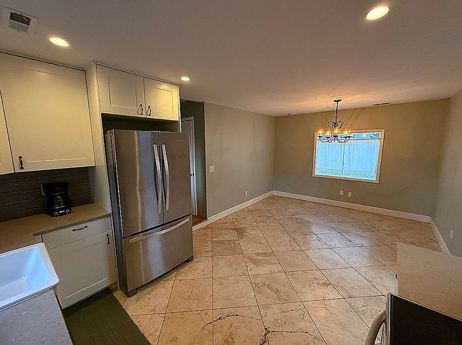 2606 W River Dr, Denver, CO