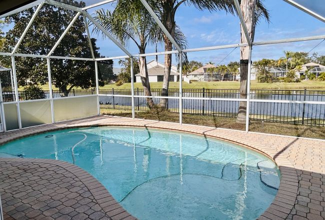 Image of 770 Sunset Lakes Dr