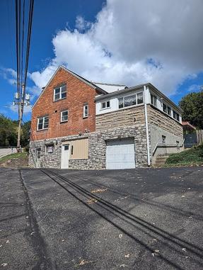 Preview of property located at 2225 Swallow Hill Rd