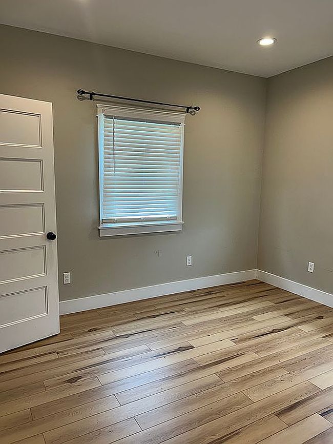 Image of 281 Greenbriar Dr