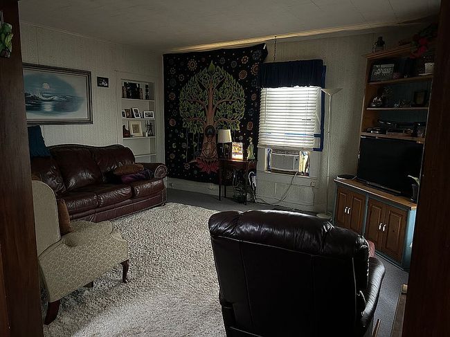 Image of 519 2nd Ave
