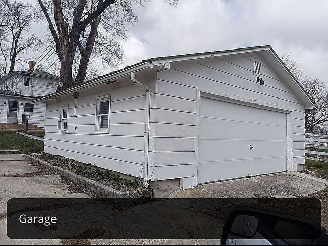 Image of 400 N Main St