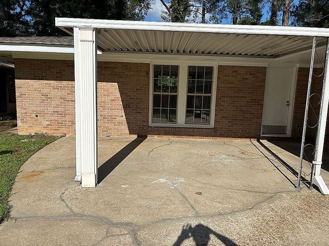 Image of 640 Briarwood Dr