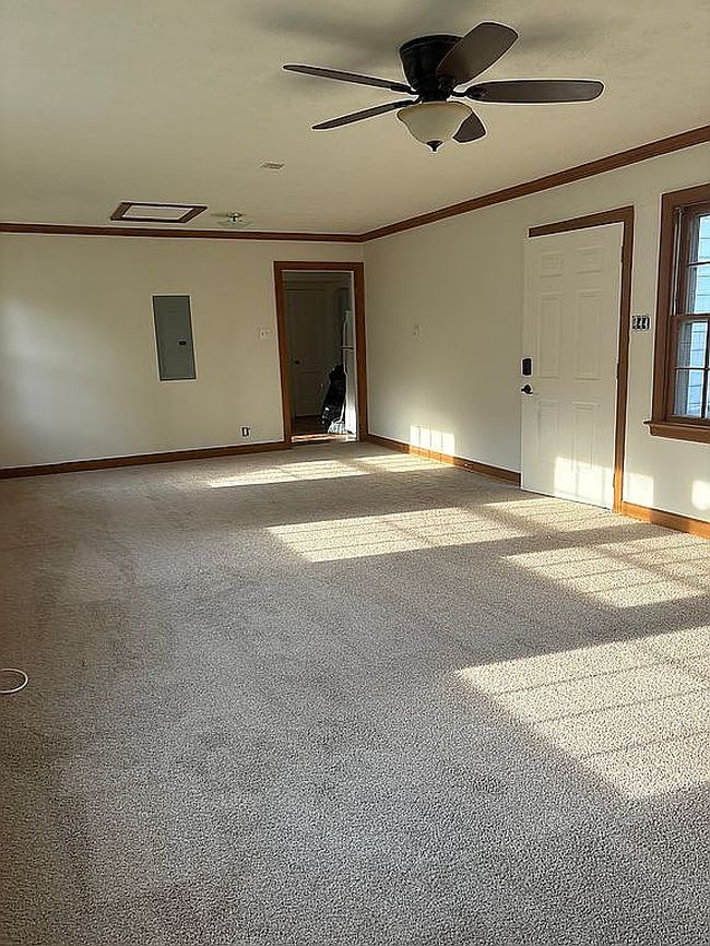Photo of 3 E Sedgwick St, Sandston, VA