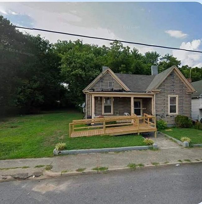 824 Stokes St, Danville, VA