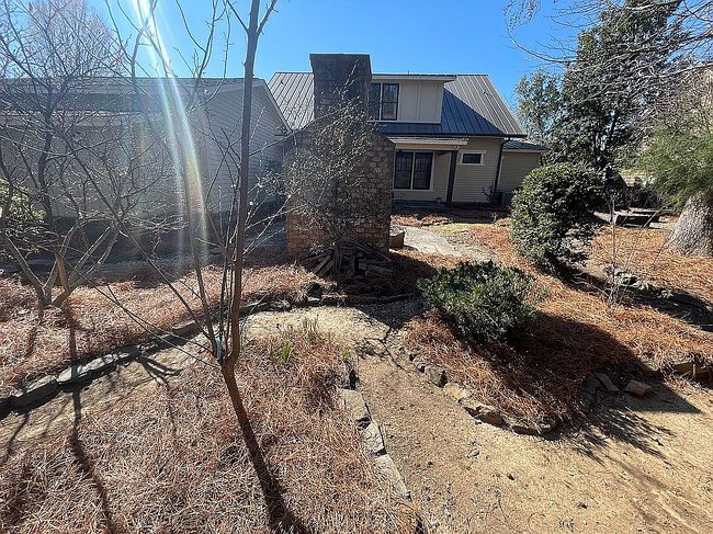 Image of 890 Founders St
