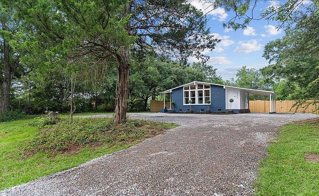 Photo of 5302 Autumn Dr