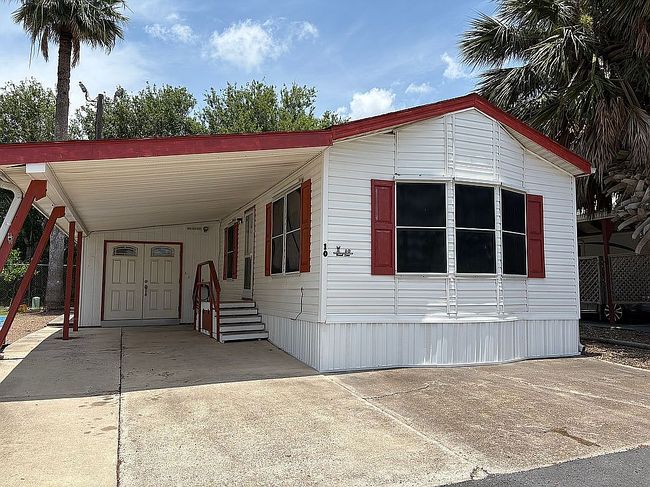 Photo of 10 Beach Ln, Brownsville, TX