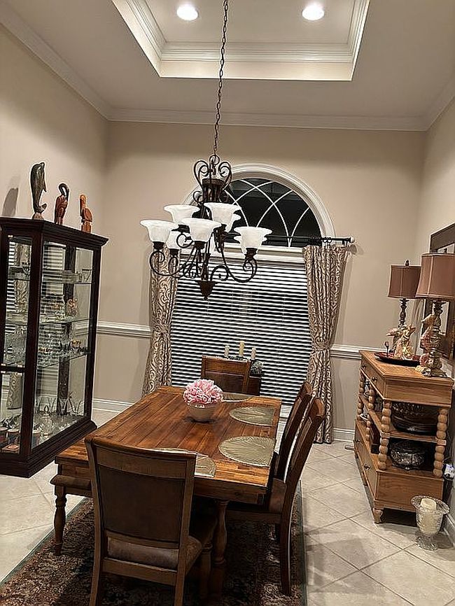 Image of 8402 Heron Dr