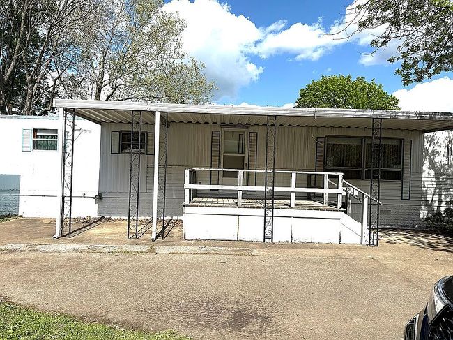 Image of 22 Narcissus Ln