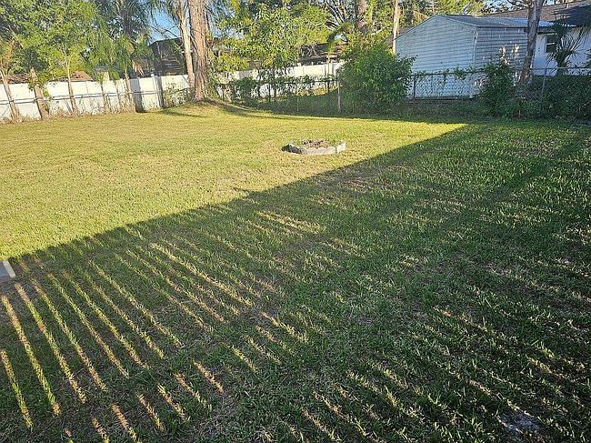 Image of 1388 Dexter Dr N