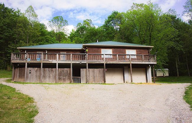 Photo of 566 Pettit Rd, Sycamore, PA
