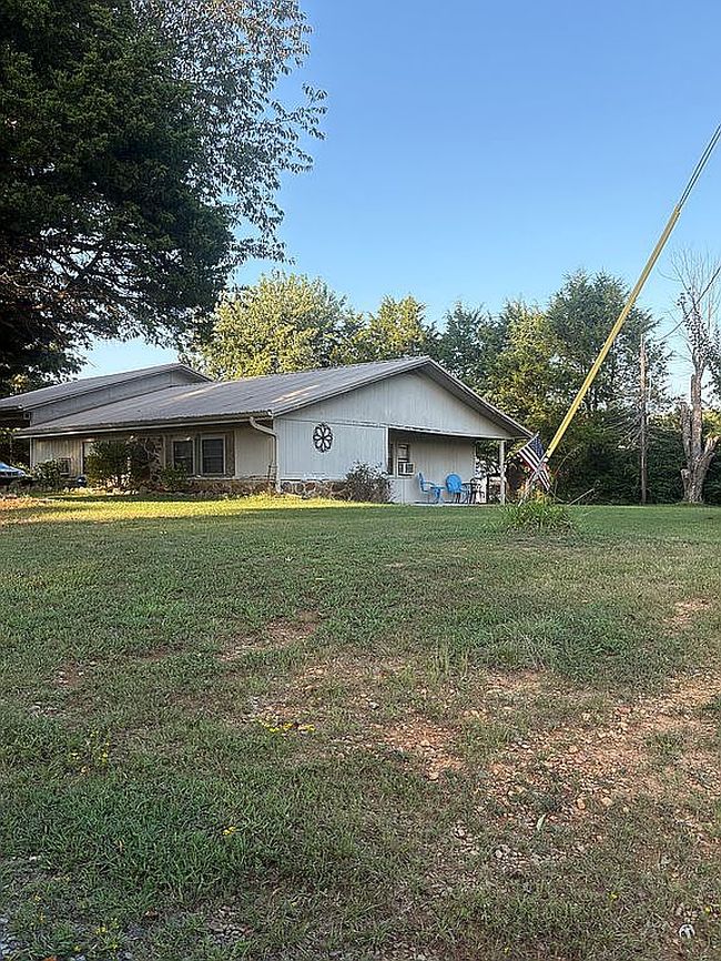 Photo of 4 Persimmon Ln