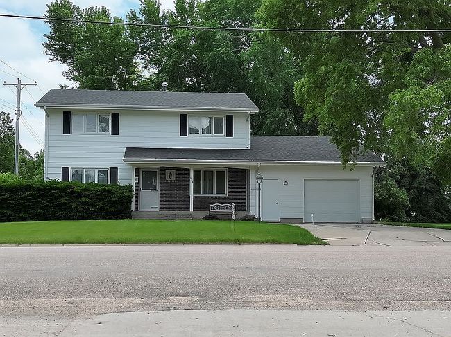 Photo of 608 Nelson St, Hildreth, NE