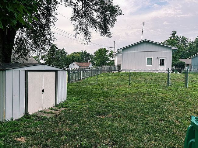 Photo of 101 S 5th St, Paola, KS