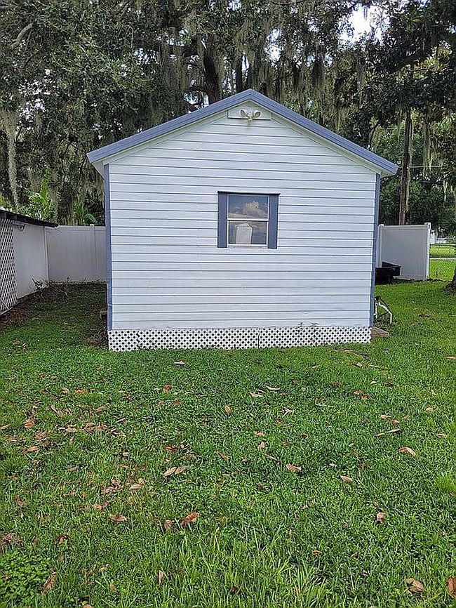 Photo of 1610 Barney Bass Rd, Frostproof, FL
