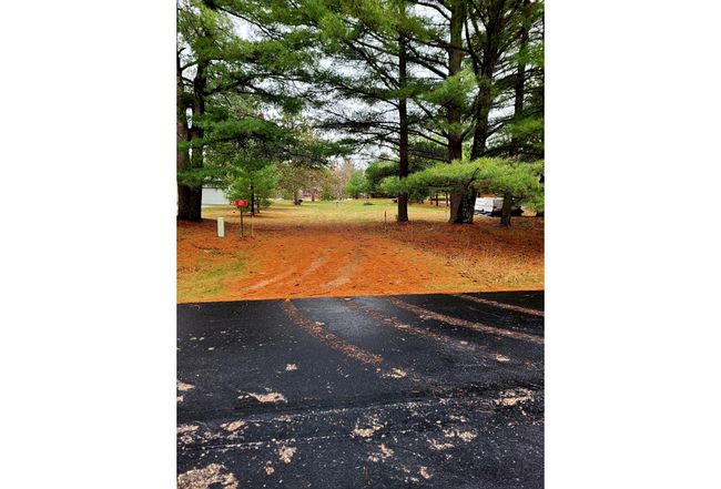 Additional photo 2 of property located at 377 Leeds Ct