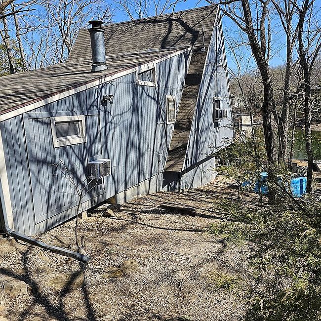 Image of 393 W Sugar Lake Dr
