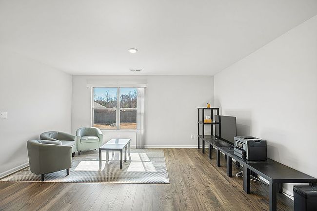 Image of 1114 Quail Hollow Rd