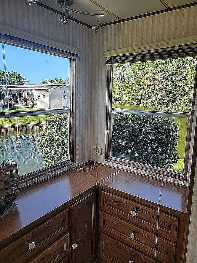Photo of 65 Kent Dr, Winter Haven, FL