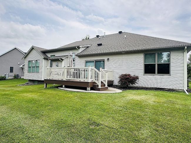 Photo of 6658 Blackberry Ln, Bettendorf, IA