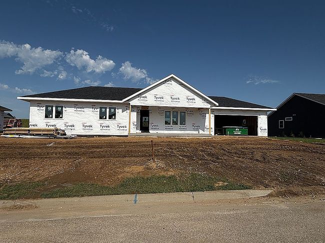 Photo of 145 Mulberry Dr Se, Cascade, IA