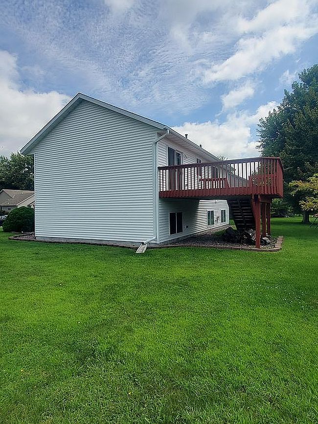 Photo of 622 10th St S, Sartell, MN
