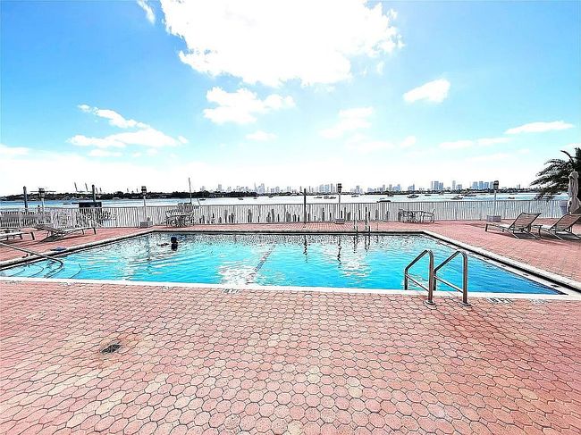 Image of 1228 West Ave Apt 1415