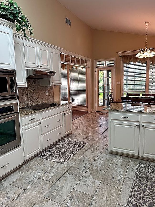 Image of 18497 Manchac Lake Dr
