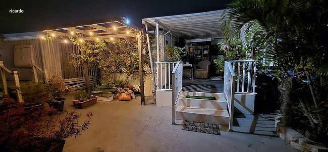Image of 6101 Cleveland St