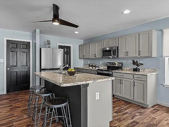 Additional photo 4 of property located at 403 Westhaven View Ct