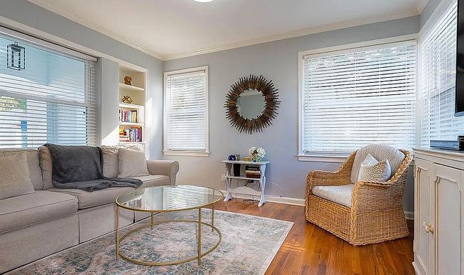 Image of 1152 Miramar Ave