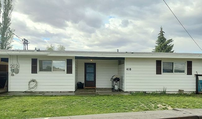 Photo of 410 Biggs Dr, Moses Lake, WA