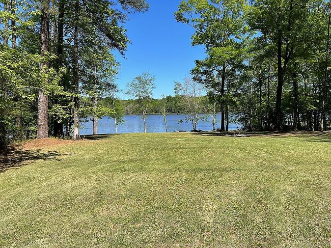 Photo of 2031 Lake Dr
