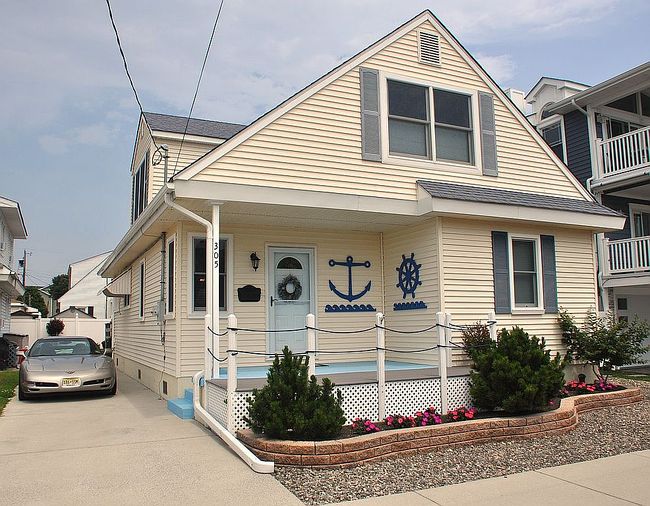 Photo of 305 E Miami Ave, Wildwood Crest, NJ