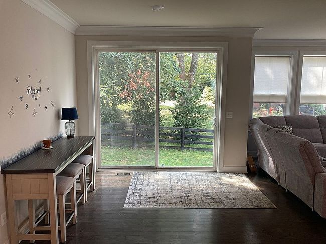 Photo of 221 S 32nd St, Purcellville, VA