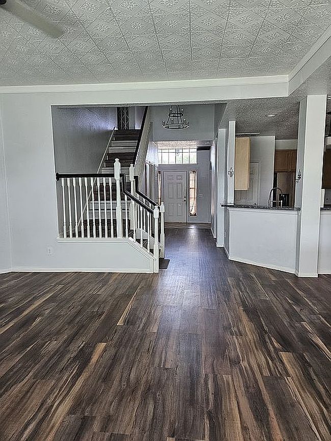Photo of 12310 Robin Meadow Cir, Stafford, TX