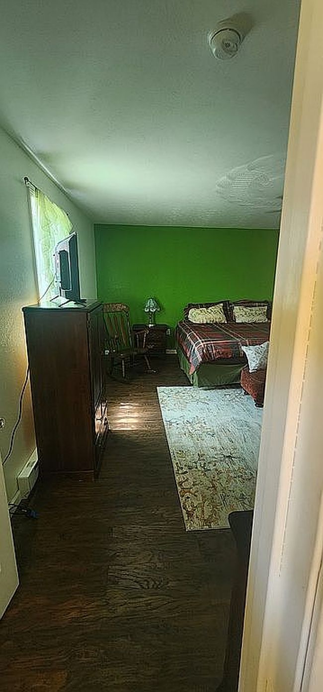 Photo of 391 Brush Creek Falls Rd, Princeton, WV